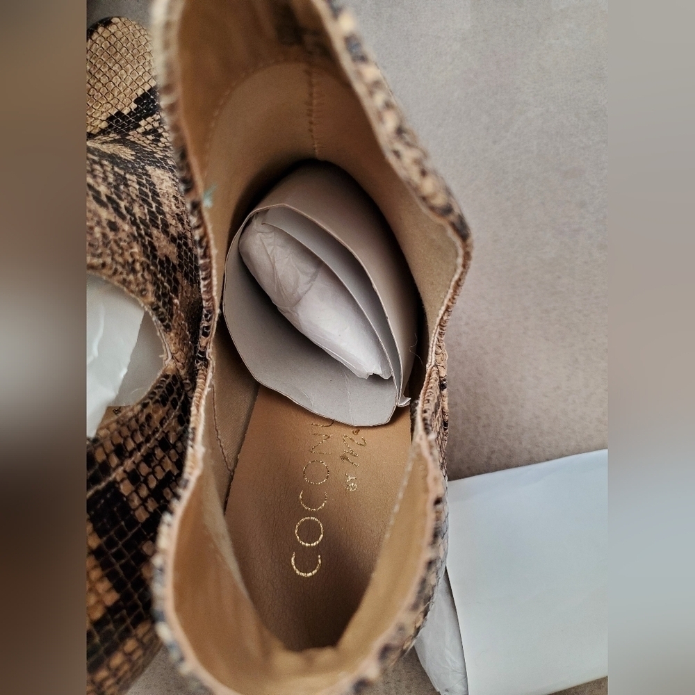 NEW Coconuts Matisse Trader Bootie Brown Snake Si… - image 6